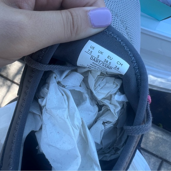 Infinity nursing shoes! - Picture 1 of 3